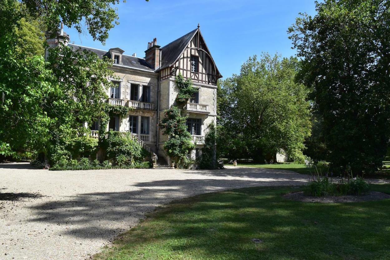 Bed and Breakfast Manoir De Plaisance Benon Esterno foto